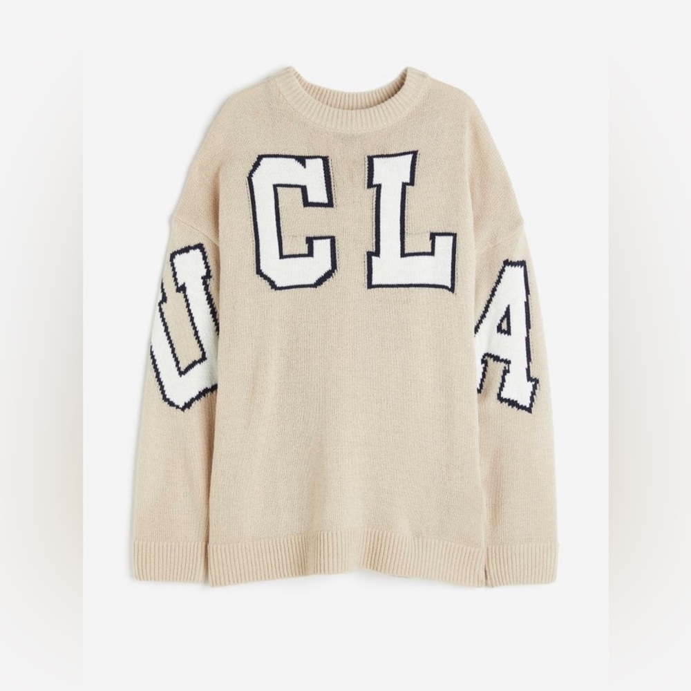 NWT H&M UCLA SWEATER. NEW FOR FALL OF 23’